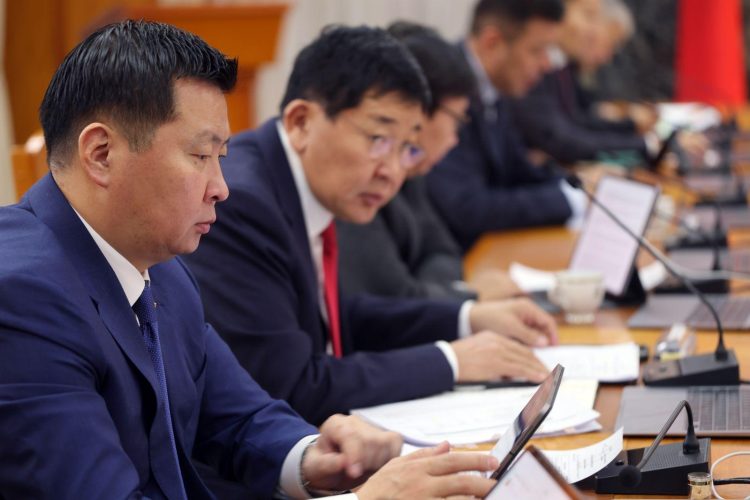 Гашуунсухайт боомтын авто тээврийн зохион байгуулалтыг сайжруулж, нүүрсний экспортыг нэмэгдүүлнэ