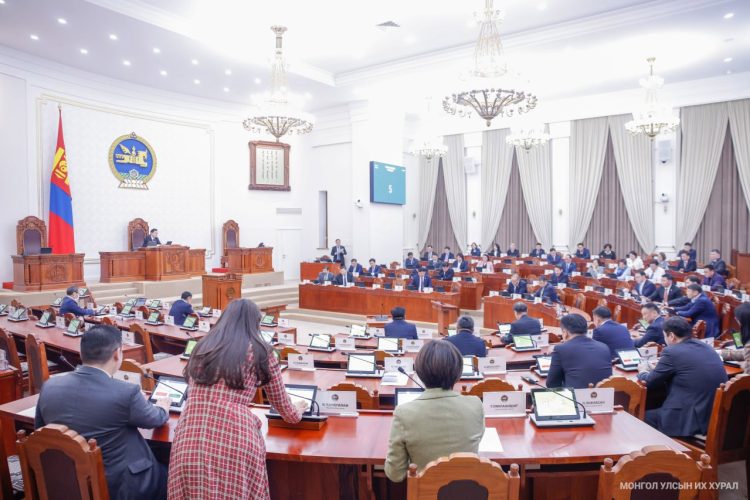Эрүүгийн хэрэг хянан шийдвэрлэх тухай хуульд нэмэлт, өөрчлөлт оруулах тухай хуулийн төслийг баталлаа