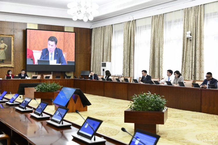 Өнөөдөр УИХ-ын байнгын хороодын хуралдаан болно