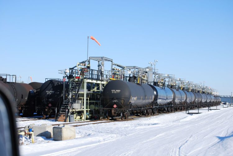 АҮЭБЯ: Монгол Улс 12 дугаар сард 219400 тонн шатахуун импортолно