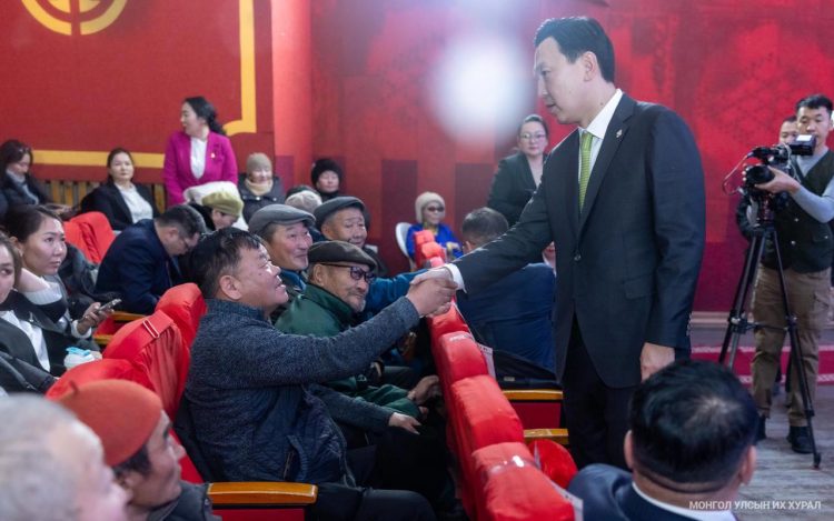 Иргэдийн саналуудыг ажил хэрэг болгоход парламент эрх зүйн орчноор, Засгийн газар шуурхай хэрэгжилтээр хамтарч ажиллана