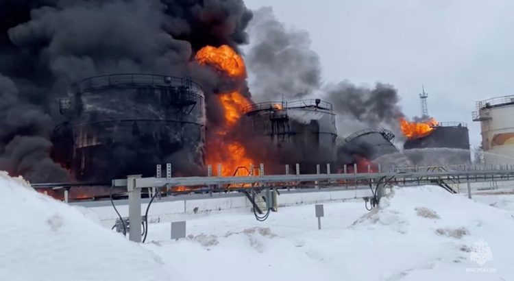 Орос Украины дайн: Довтолгоо эрчимжиж, эрчим хүчний дэд бүтэц онилолтод орлоо