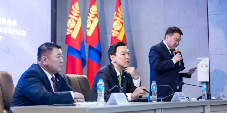 УИХ-ын дарга Н.Учрал: Аймгуудын эдийн засгийн бие даасан байдлыг нэмэгдүүлж, эрх мэдлийг орон нутагт шилжүүлнэ