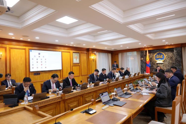 Иргэн, аж ахуйн нэгжийн газар эзэмших, ашиглах хүсэлтийг орон нутагт нь шийдвэрлэнэ