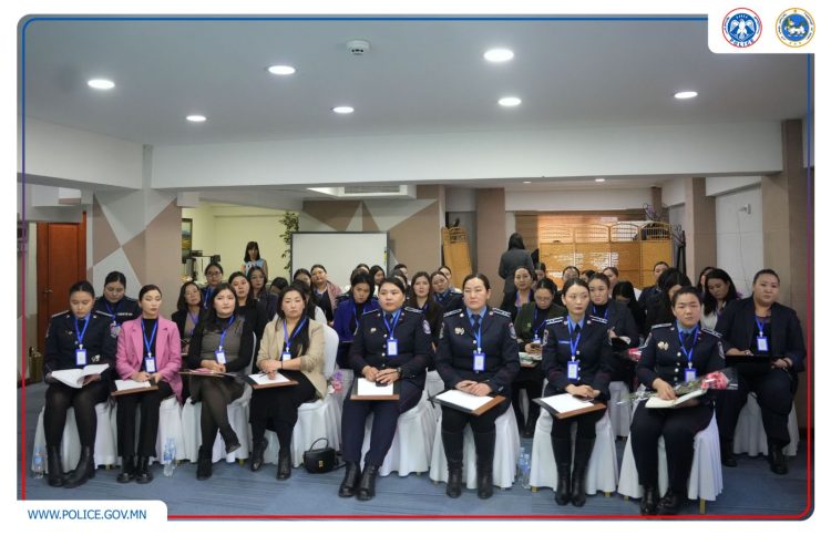 Хүүхдийн эрхийг хамгаалах чиглэлээр сургалт, хэлэлцүүлэг зохион байгууллаа