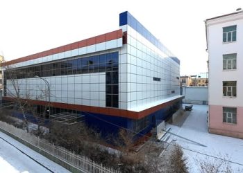 Нийслэлийн ерөнхий боловсролын 23 дугаар сургуулийн усан бассейн бүхий спорт заалыг ашиглалтад орууллаа