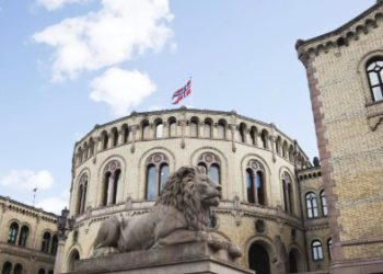 Норвегийн парламент хаант засаглалыг хэвээр үлдээхийг дэмжжээ