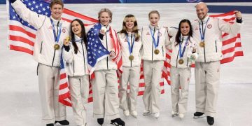 Уран гулгалтын багийн төрөлд АНУ түрүүлжээ