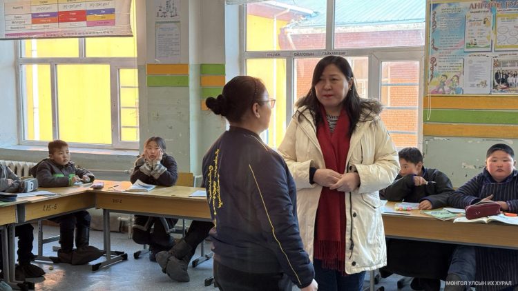 Хөвсгөл аймгийн Баянзүрх сумын ерөнхий боловсролын сургуульд үнэлгээний баг ажиллууллаа