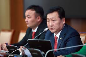 Д.Тогтохсүрэнг суллаж, хилээр гарах эрхийг нь хязгаарлав