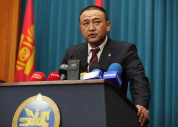 Эрчим хүчний сайд Б.Чойжилсүрэн огцороход 18 хоног үлдлээ