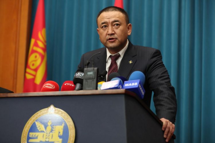 Эрчим хүчний сайд Б.Чойжилсүрэн огцороход 18 хоног үлдлээ