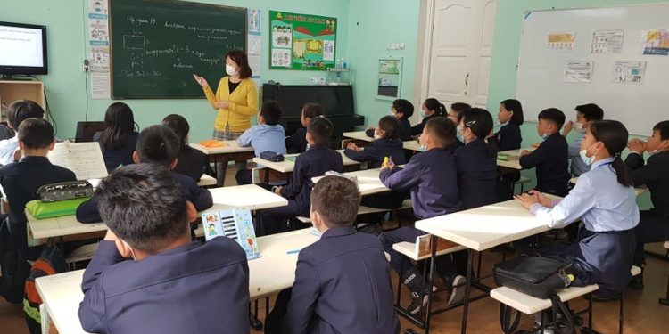 Намар хичээл, сургуулийг есдүгээр сарын 15-нд эхлүүлэх саналыг Боловсролын яаманд хүргүүлжээ