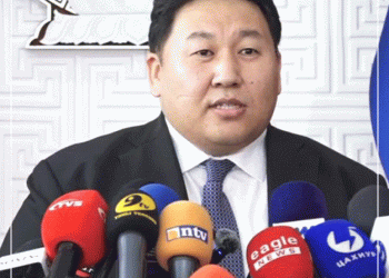 Б.Дэлгэрсайхан: Сайд нарын асуудлыг хэлэлцэх эсэхийг мэдэхгүй байна