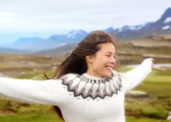 Дэлхийн 74% нь өөрсдийгөө аз жаргалтай гэж үзжээ