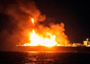 Оросын байгалийн хий тээвэрлэгч танкер Украины цохилтод өртжээ