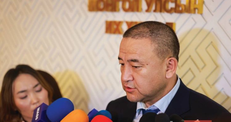 Б.Чойжилсүрэн: Чөлөөлөгдөх өргөдөл өгсөн шалтгаанаа удахгүй ил тод мэдээлнэ