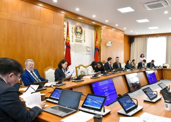 ХХНББХ: Сургуулийн орчны эрүүл мэнд, аюулгүй байдлын тухай хуулийн төслийг хэлэлцэх нь зүйтэй гэж үзлээ