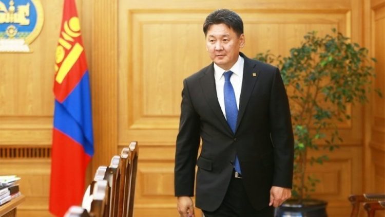 ЧУУЛГАНЫ НЭЭЛТЭД ЕРӨНХИЙЛӨГЧ У.ХҮРЭЛСҮХ ОРОЛЦНО