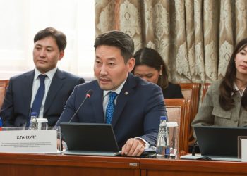 ОНЦГОЙ БАЙДЛЫН БАЙГУУЛЛАГЫН АЛБА ХААГЧДАД ОЛГОДОГ МӨНГӨН УРАМШУУЛЛЫГ НЭМЭГДҮҮЛЛЭЭ