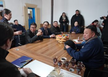 ЗУРГААН ЖИЛ ГАЦСАН РЭНЧИНЛХҮМБЭ СУМЫН СУРГУУЛИЙН БАРИЛГЫГ ДУУСГАХ САНХҮҮЖИЛТИЙГ АХБ-ААС ХӨНГӨЛӨЛТТЭЙ ЗЭЭЛЭЭР ШИЙДВЭРЛЭЛЭЭ
