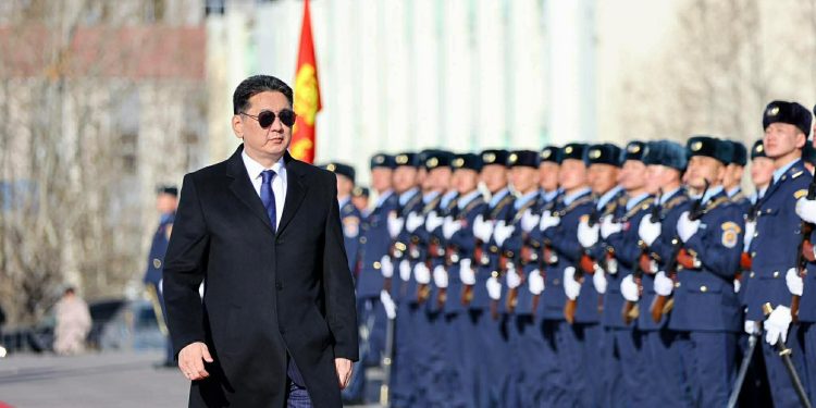 Монгол Улсын Ерөнхийлөгч У.Хүрэлсүх Завхан аймагт ажиллаж байна