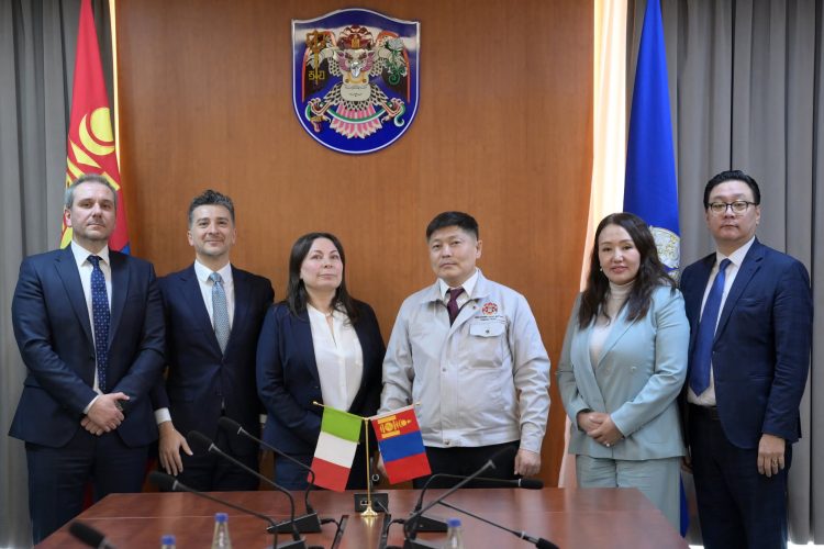 Хотын дарга Х.Нямбаатар Итали Улсаас Монгол Улсад суугаа Онц бөгөөд бүрэн Эрхт Элчин сайд Жованна Пиккарретатай уулзлаа