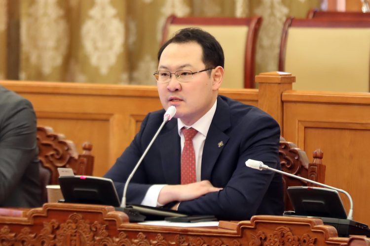 Алгоритмд суурилсан контент түгээлт нь хүүхдийг донтуулах цахим дээрэлхэлтэд өртөх эрсдлийг нэмэгдүүлж байна