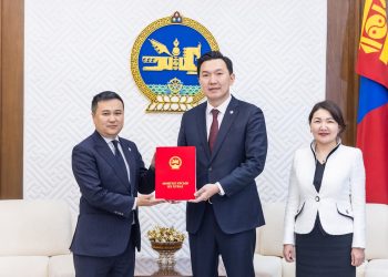 Аж ахуйн нэгжийн орлогын албан татварын тухай хуульд нэмэлт оруулах тухай хуулийн төслийг өргөн мэдүүлэв