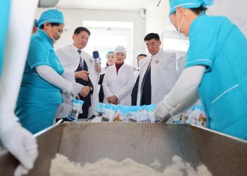 “Завхан баялаг” ХК “Хүнсний хувьсгал”-ын үр дүнд савлагааны шугам, тоног төхөөрөмжөө шинэчилжээ