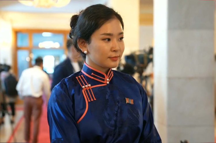 С.Цэнгүүн: Улаанбаатар хот яаж тогтой байх уу гэдэг дээрээ тулчихсан байхад хурдны зам барих гээд зүтгүүлээд байгаа нь буруу