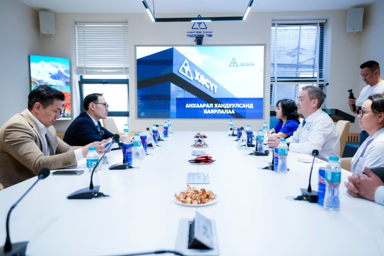 Эрүүл мэндийн сайд Э. Батшугар ХӨСҮТ-д ажиллажээ