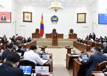 Засгийн газрын гишүүдийг томилох, чөлөөлөх тухай Ерөнхий сайдын танилцуулгыг сонслоо