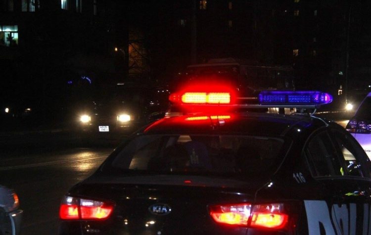 Ачааны автомашин суудлын автомашин мөргөлдсөний улмаас дөрвөн хүн нас барсан зам тээврийн ноцтой осол гарчээ