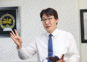 НЗД-ын орлогч А.Амартүвшин: Хуучны, хөдөөний сэтгэлгээгээрээ халбага, сэрээ, тавгаа дундаа хэрэглээд байхаар хеликобактери буурахгүй байна