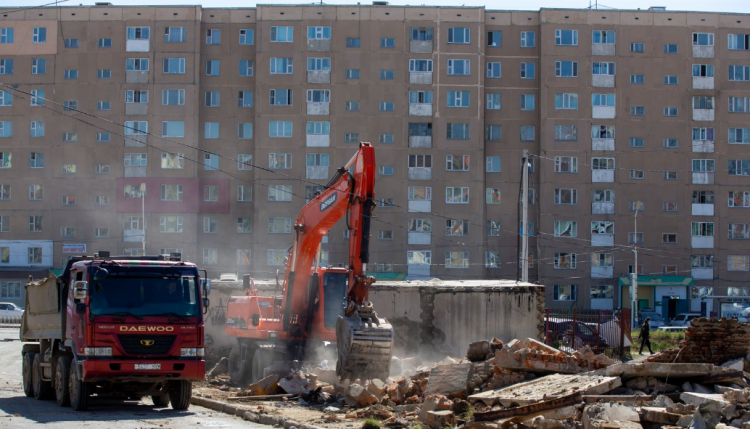 Энэ онд 161 байршилд 7600 метр хашаа, 34 байршилд 410 гарааш буулгана