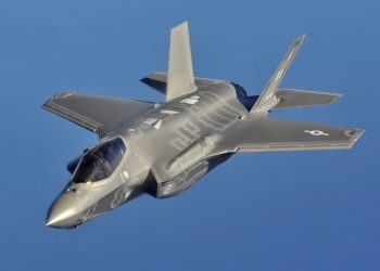 Америкийн дайрагч онгоцыг сөнөөсөн гэж мэдэгджээ