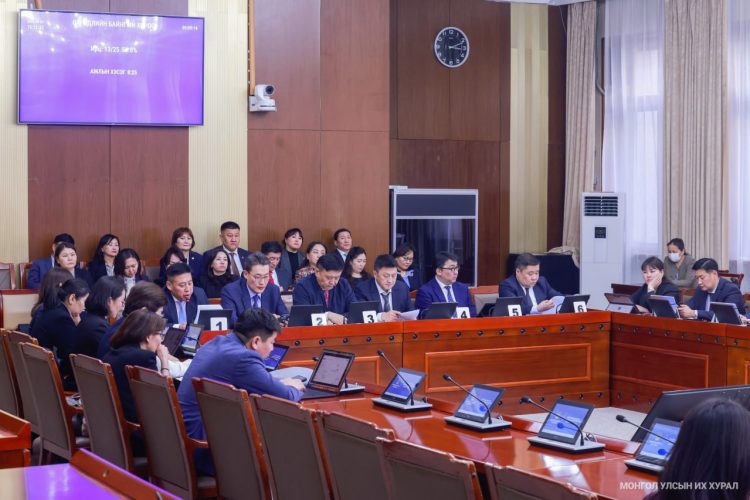 ӨБХ: “Үдийн хоол” хөтөлбөрийн хэрэгжилтийн талаарх мэдээллийг сонсож, хэлэлцлээ