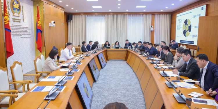 Ажлын хэсэг ахмад настны нийгмийн асуудлын талаар хуралдав