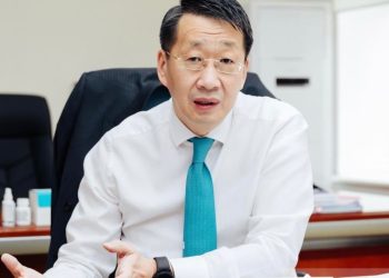 Л.Энх-Амгалан: БАГШИЙН АЧААЛЛААС ЭХЭЛЖ ЧӨЛӨӨЛНӨ