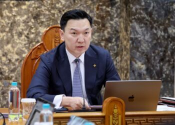 Өнөөдрийн Засгийн газрын хуралдаанаар өвөлжилтийн бэлтгэл, шатахуун, хангамжийн нөхцөл, бусад асуудлыг хэлэлцэж байна