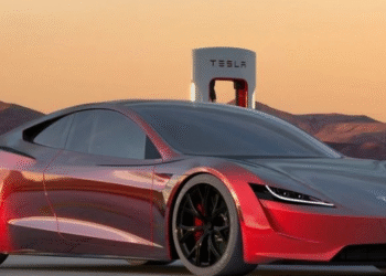 Tesla газраас хөөрөх чадвартай шинэ Roadster загвараа танилцууллаа