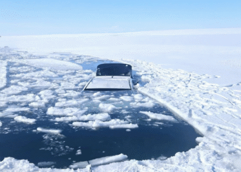Энэ сард гол, нуурын мөс цөмөрсөн 2 тохиолдол бүртгэгджээ